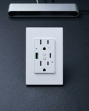 SP320max Smart Wall Socket Fast charging USB/Type C